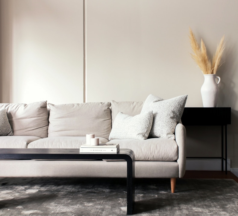 Creating a cozy minimalist home, create a cozy minimalist living room