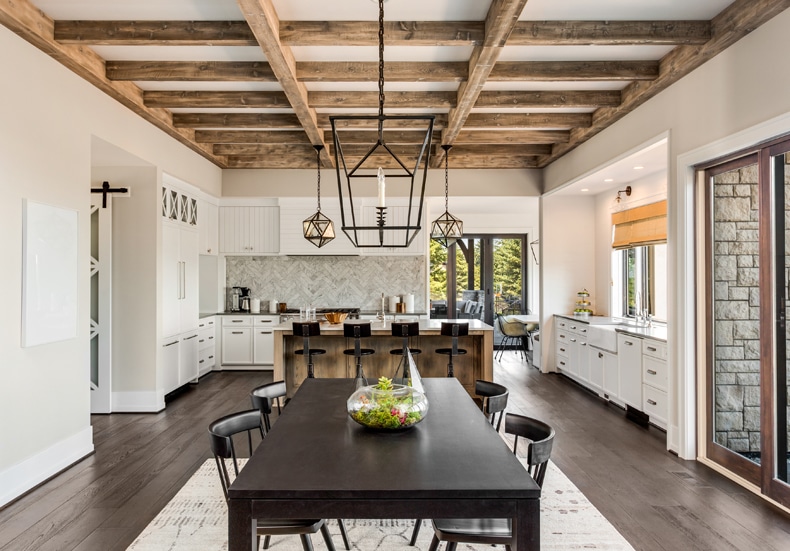 Ceiling with beams kitchen idea
