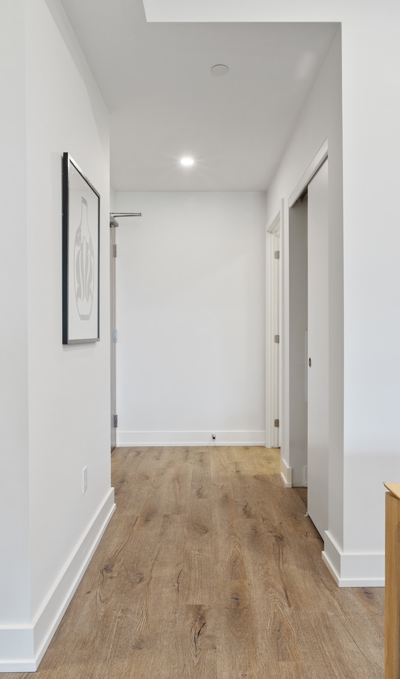 how to make narrow hallway look wider, keep it simple