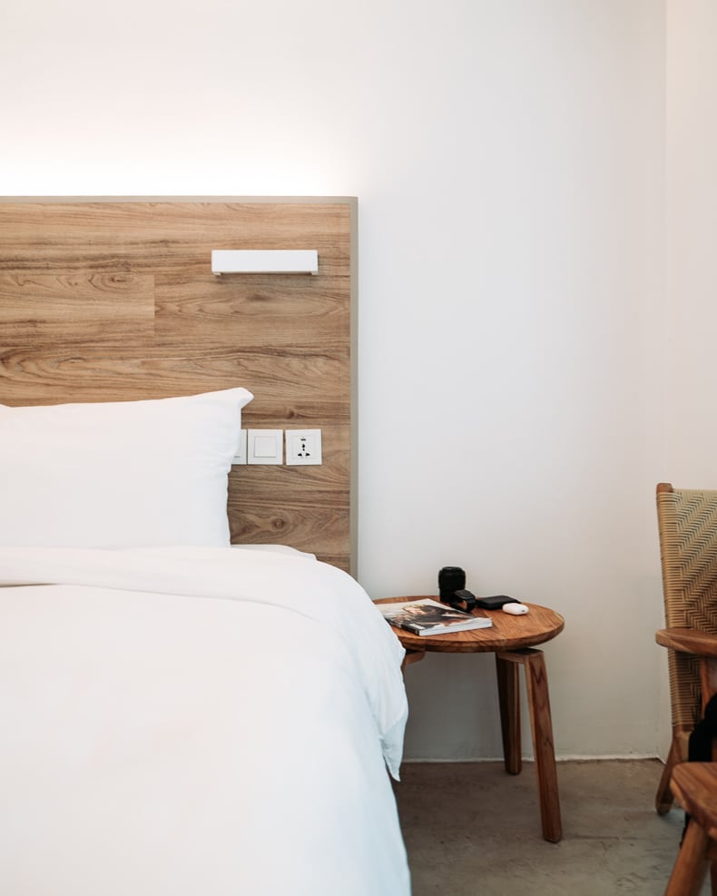 minimalist scandinavian bedroom decor