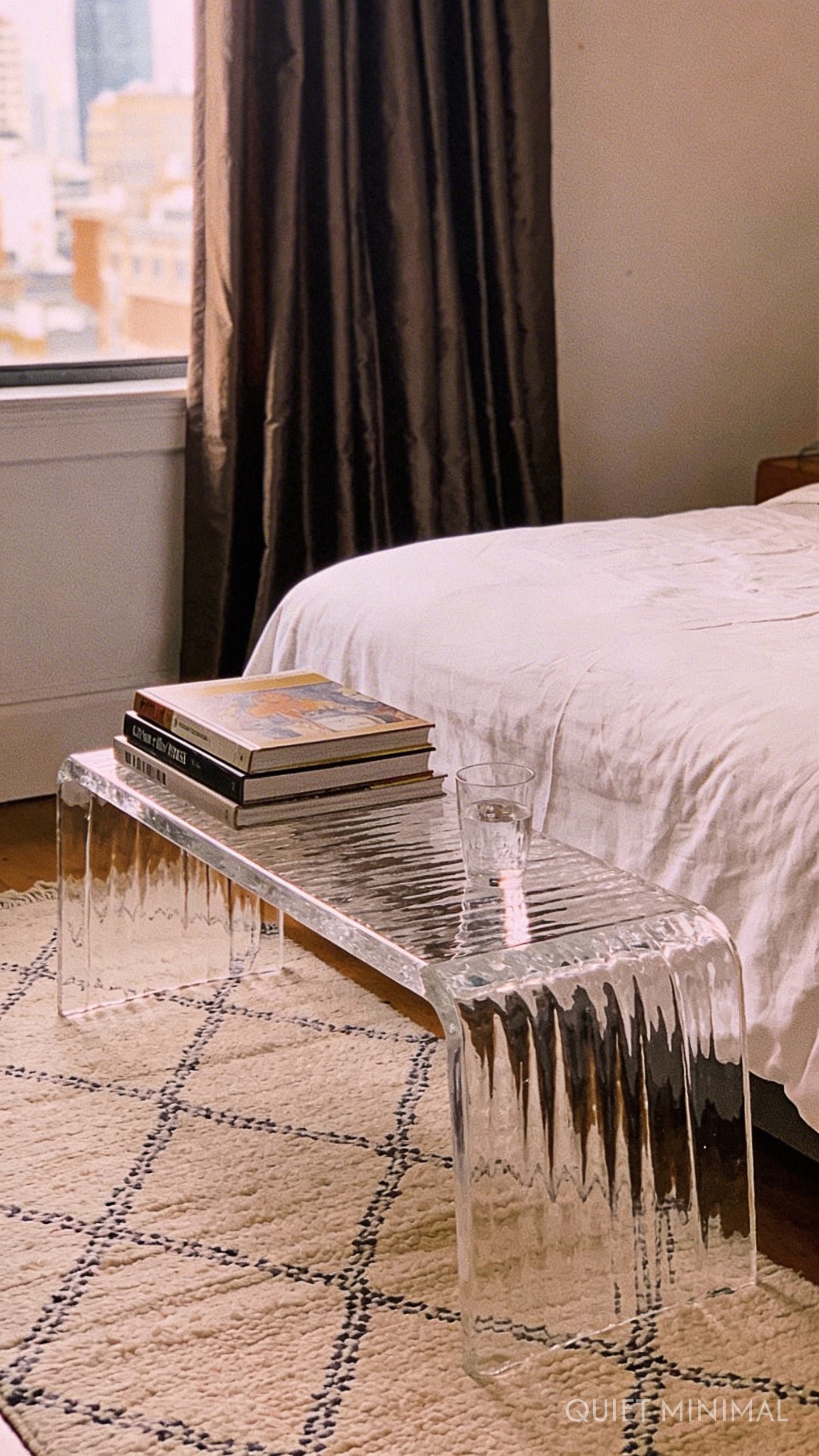 Why 80s Glam Bedroom Styles Are Trending Again For Women? - Quiet Minimal