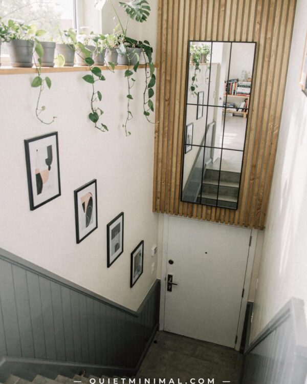 Enclosed Stairwell Decor Ideas That Make a Narrow Climb Feel Lit and Looked After